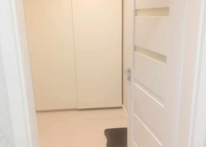 Senatorska * Λοτζ